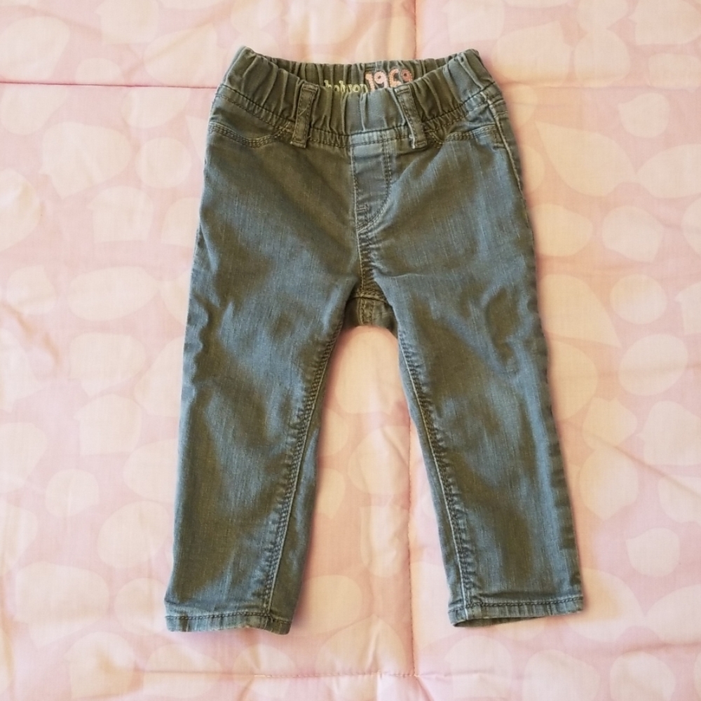 GAP Baby Girl Pink & Gray Jeans Bundle - Picture 2 of 8